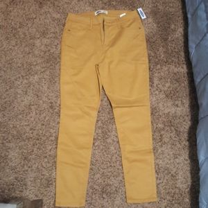 Mustard yellow skinny jeans